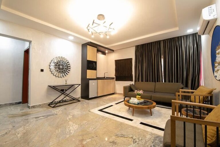 Yanna Apartments by Khaliques